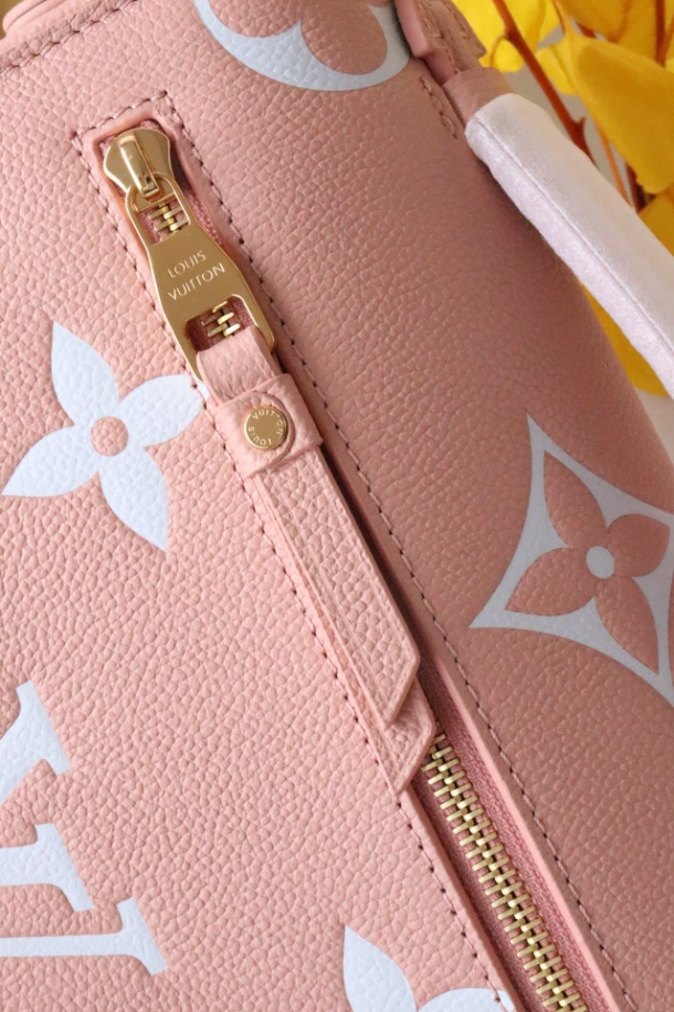 Metis Pochette Bicolor Monogram Empreinte Leather – LB282