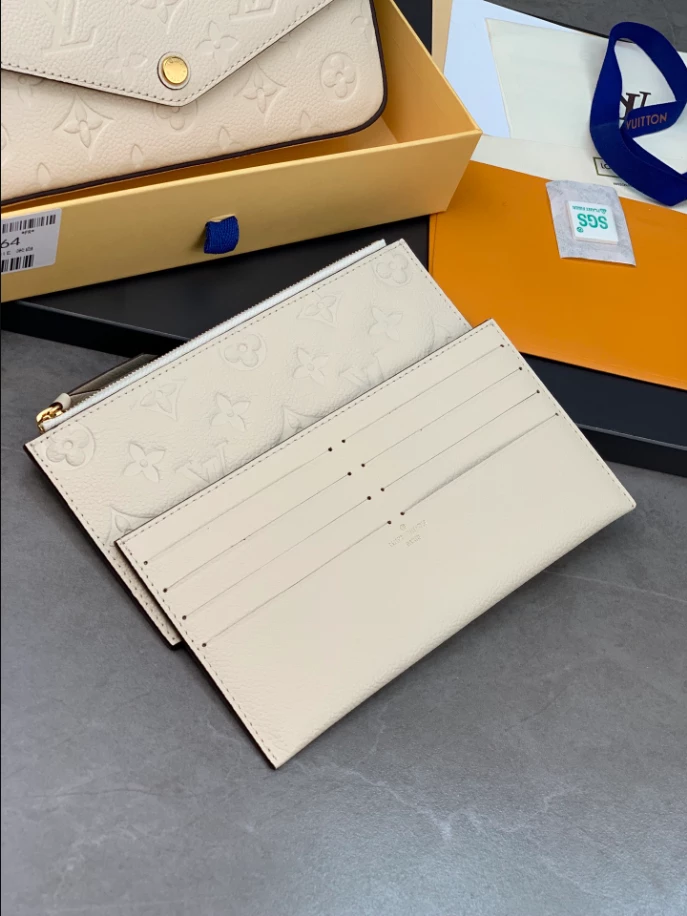Pochette Félicie Monogram Empreinte Leather – LB248