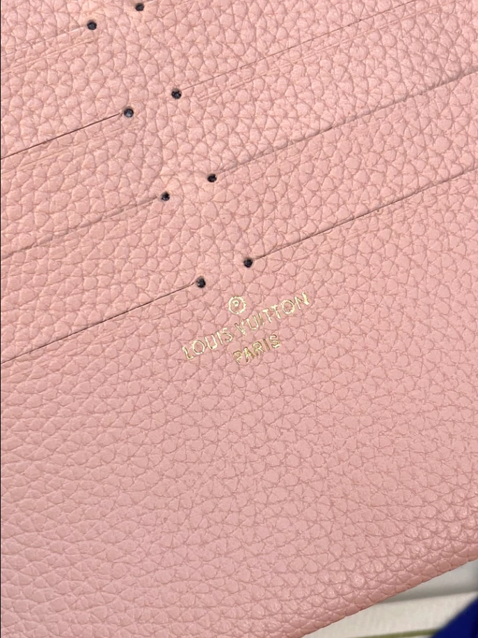 Pochette Félicie Monogram Empreinte Leather – LB250
