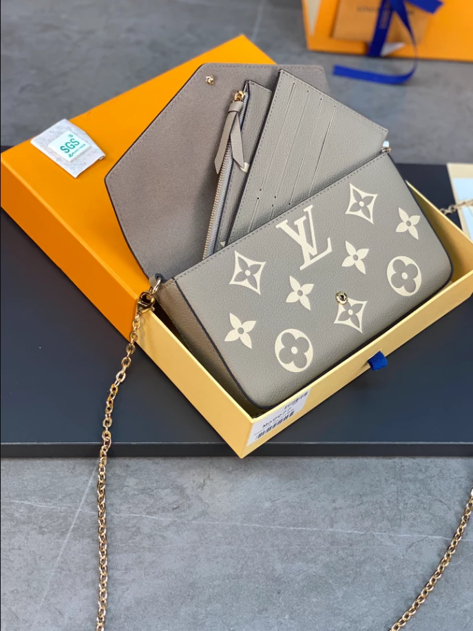 Pochette Félicie Monogram Empreinte Leather – LB255