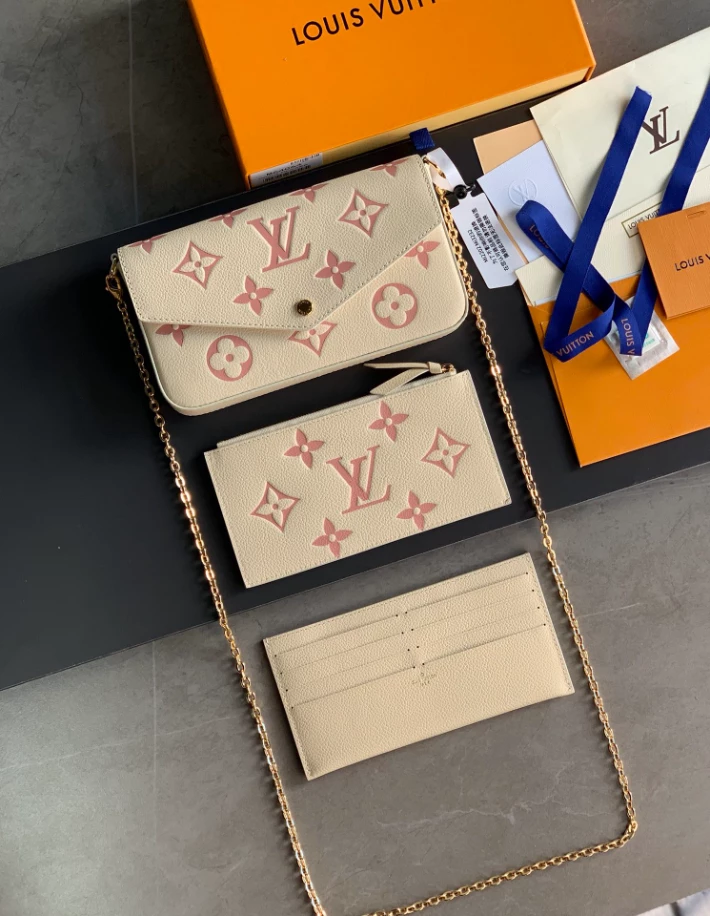 Pochette Félicie Monogram Empreinte Leather – LB256