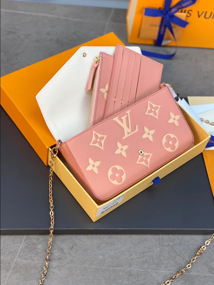 Pochette Félicie Monogram Empreinte Leather – LB257