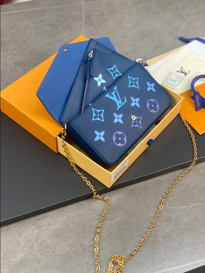 Pochette Félicie Monogram Empreinte Leather – LB254