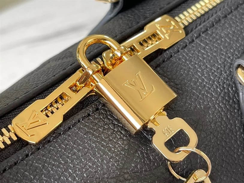 Speedy Bandoulière 20 Monogram Empreinte Leather – LB212