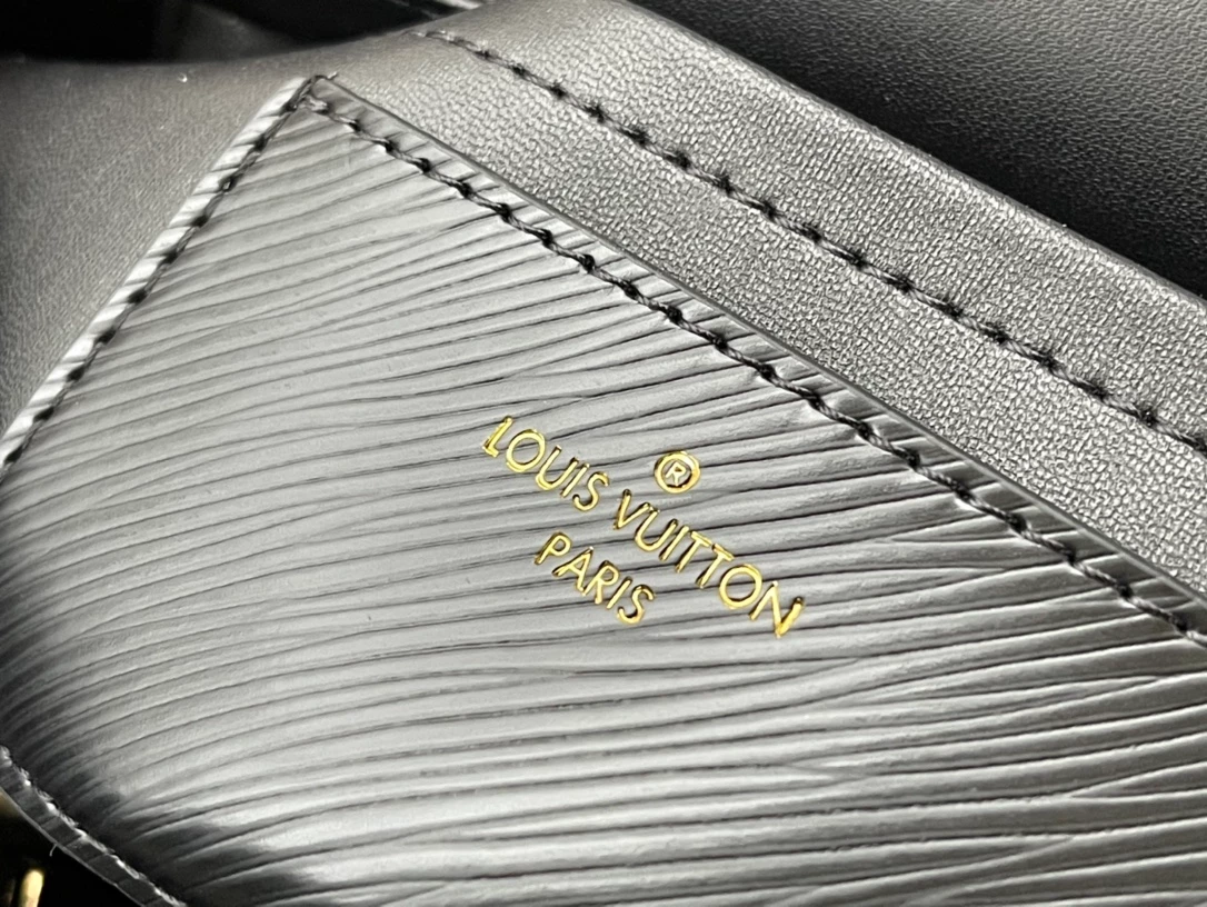 Twist MM Epi Leather Bags – LB238