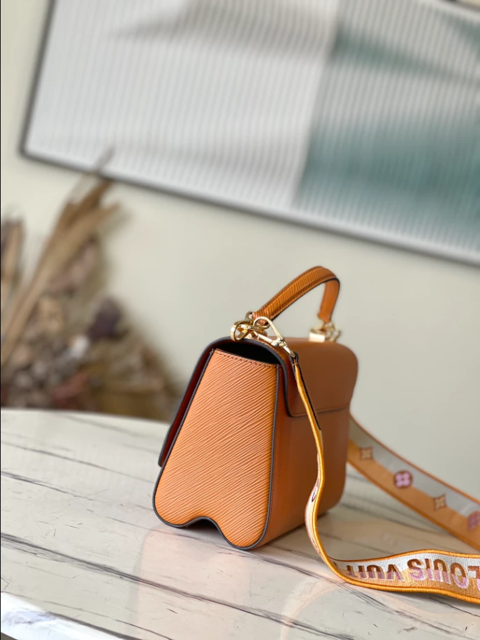 Twist MM handbag – LB291
