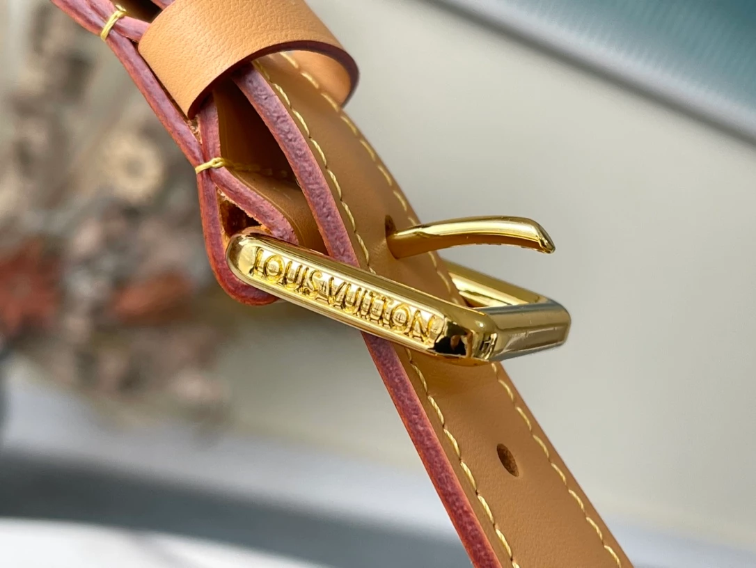 Valisette Souple BB Damier Ebene Canvas – LB229
