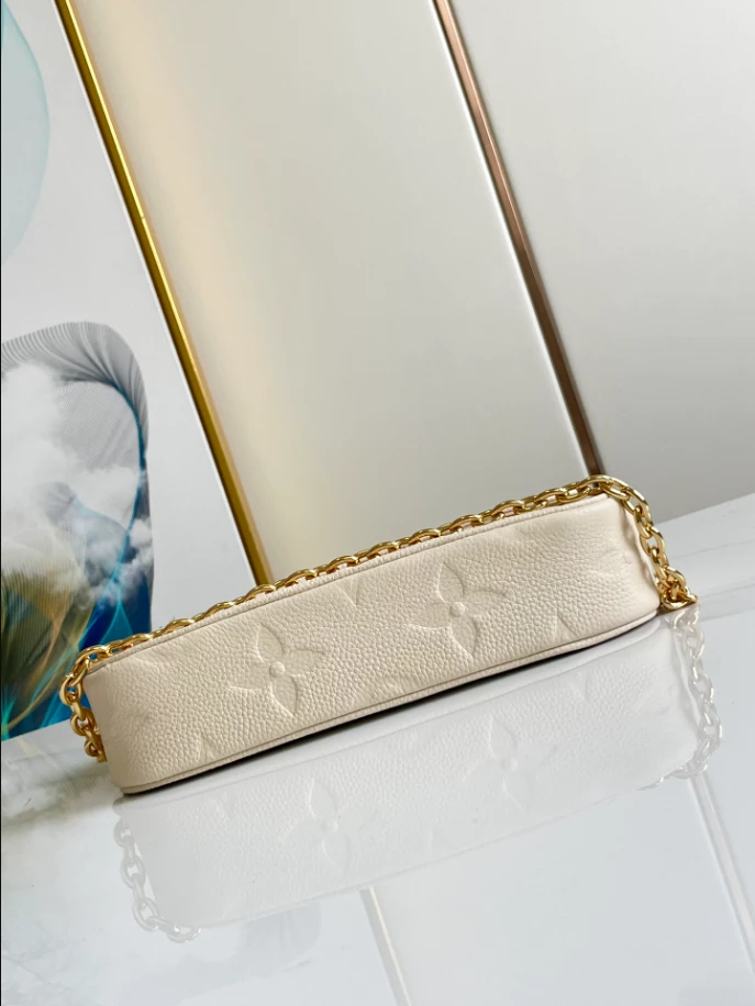 Wallet On Chain Ivy Monogram Empreinte Leather – LB240