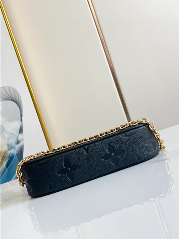 Wallet On Chain Ivy Monogram Empreinte Leather – LB241