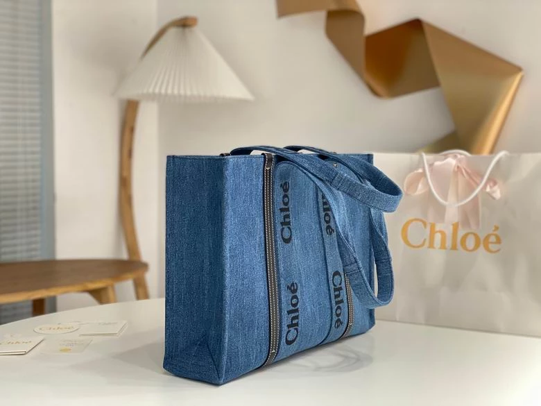 Chloé Medium Woody Tote Bag - MB011