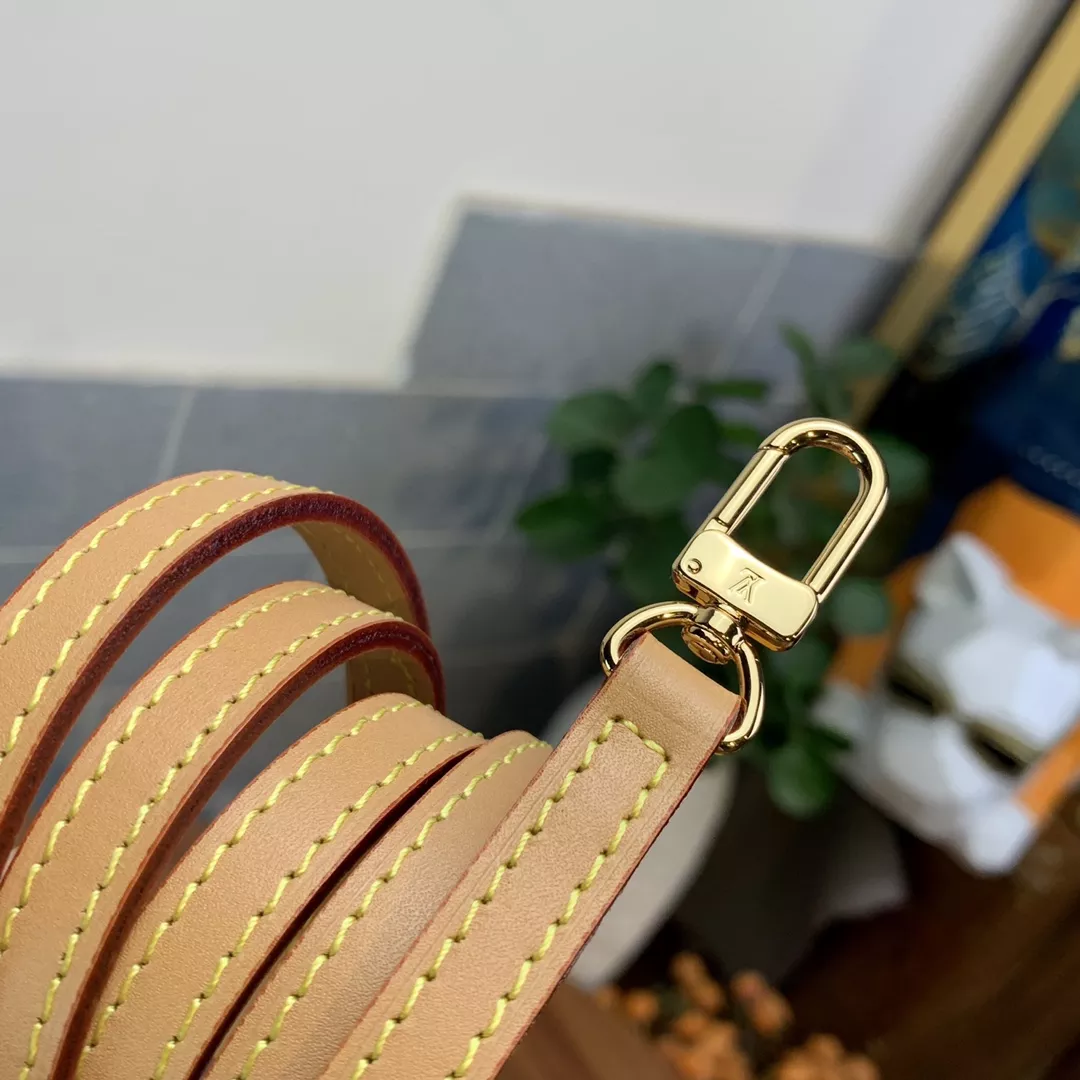 LV Petit Sac Plat Monogram Empreinte