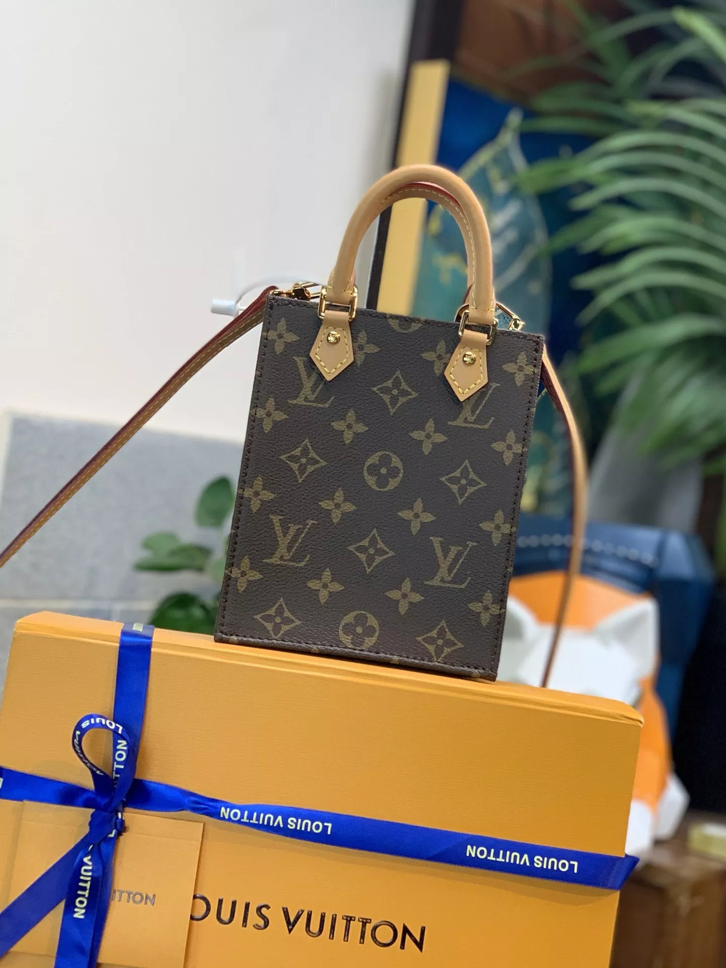 LV Petit Sac Plat Monogram Empreinte
