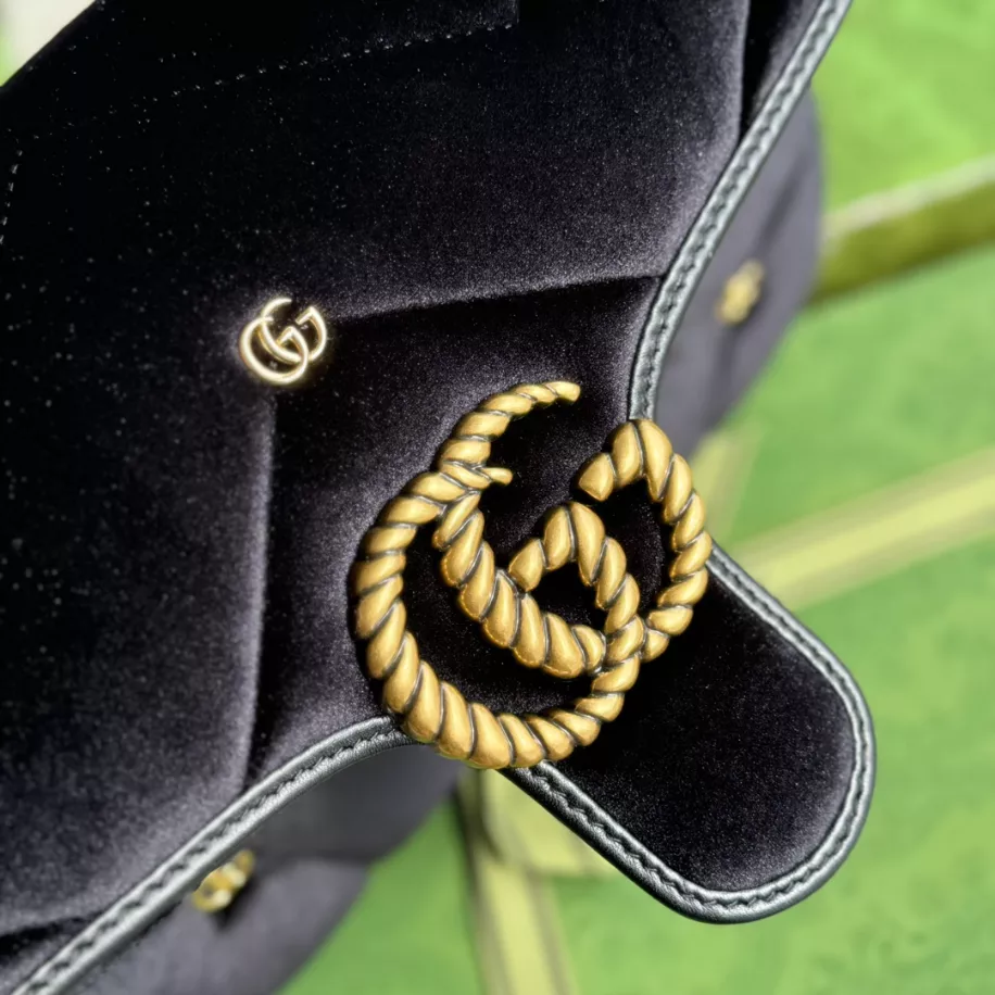 GG Marmont small shoulder bag in Black Velvet – GB216