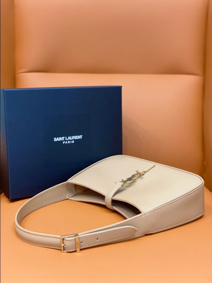 LE 5 à 7 in smooth leather Bag - YB014