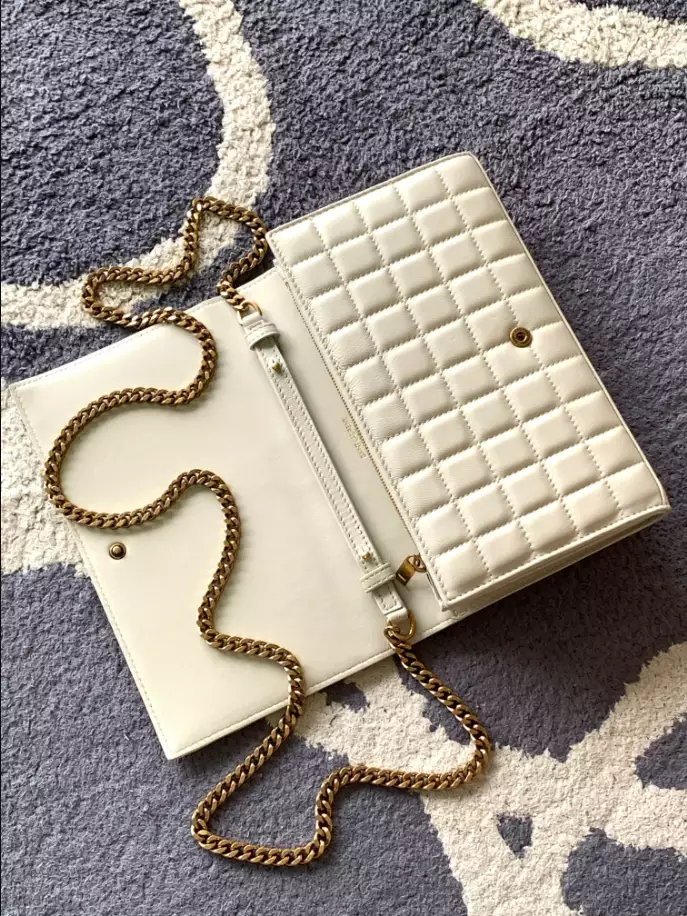 Lambskin Cassandre Chain Wallet - YB012