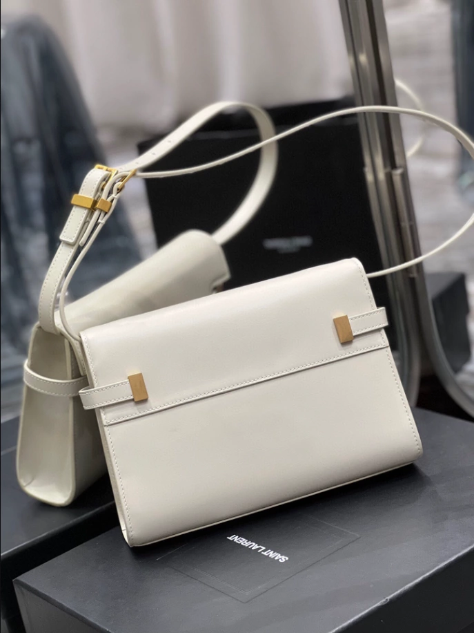 Manhattan Small Shoulder Bag in Box Saint Laurent - YB056