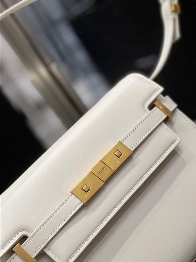 Manhattan Small Shoulder Bag in Box Saint Laurent - YB056
