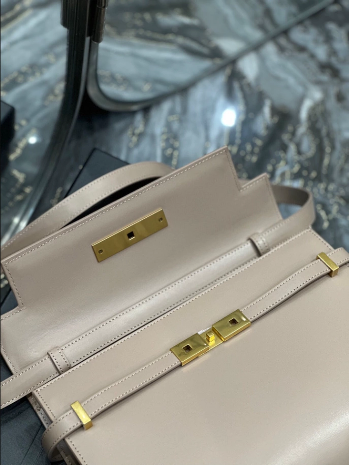 Manhattan Small Shoulder Bag in Box Saint Laurent - YB057