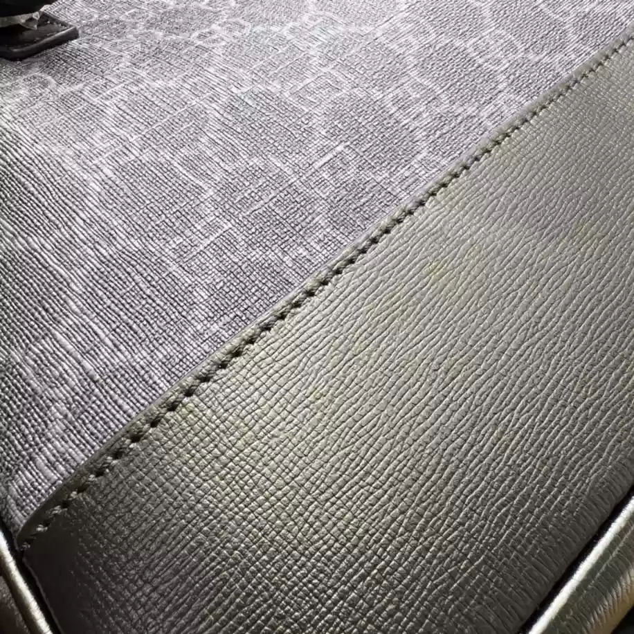 Medium Backpack with Interlocking G in Black GG Supreme - GB247
