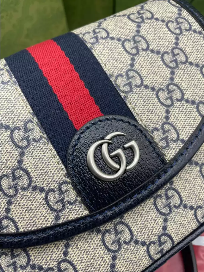 Ophidia GG mini shoulder bag in beige and ebony GG Supreme – GB218