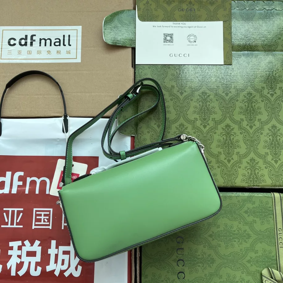 Petite GG Small Shoulder Bag – GB230