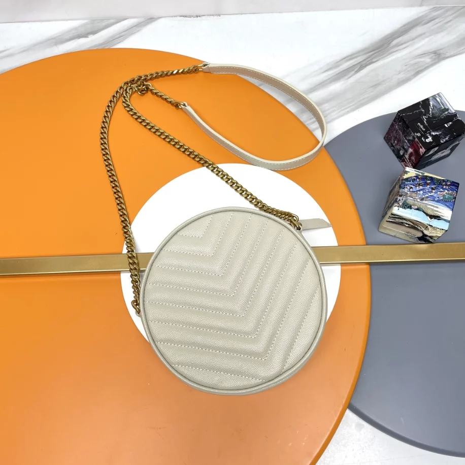 Vinyle in Grain de Poudre Leather Round Zipped Bag - YB011