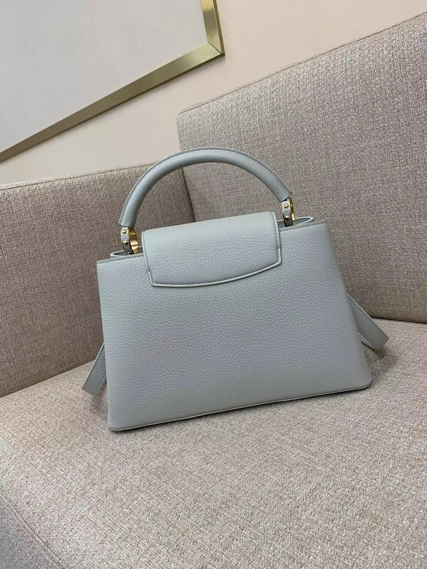 Capucines MM Blossom Chain Handbag Ice Grey