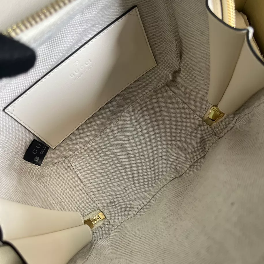 Gucci Blondie Top Handle Bag – GB279