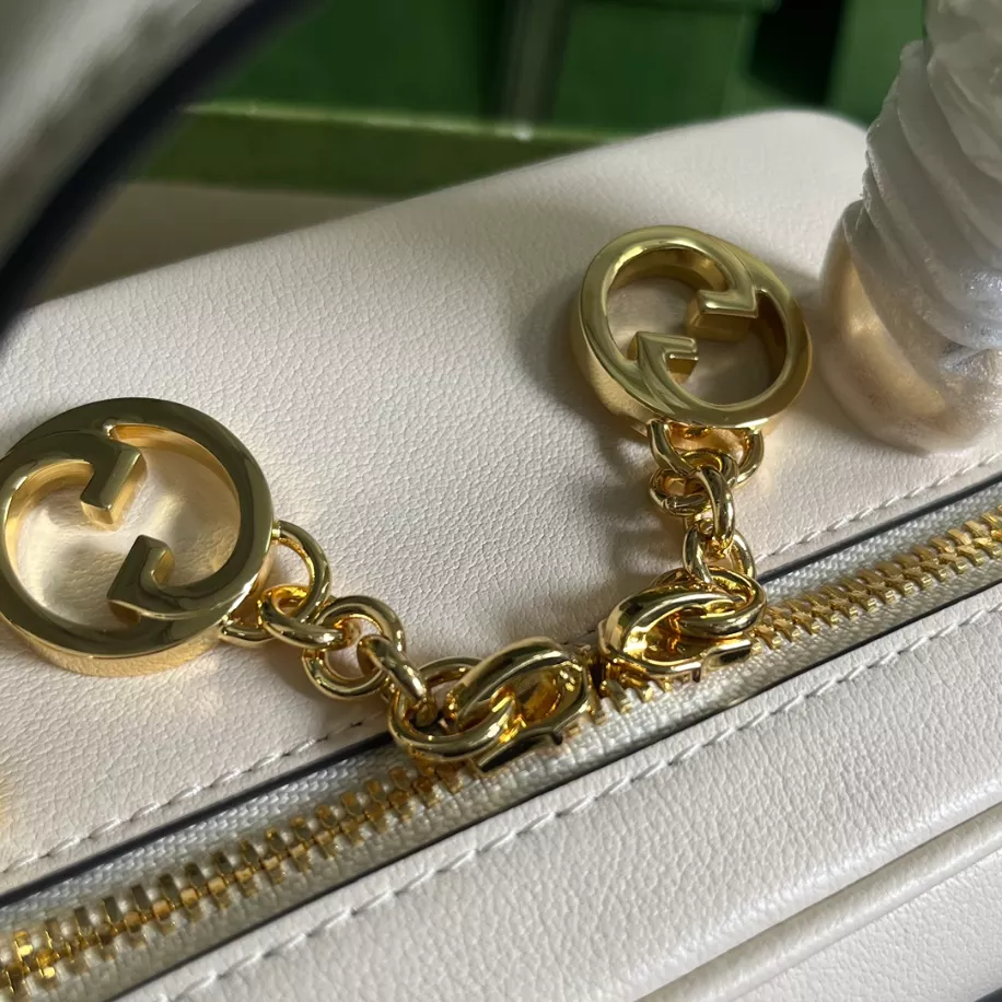 Gucci Blondie Top Handle Bag – GB279
