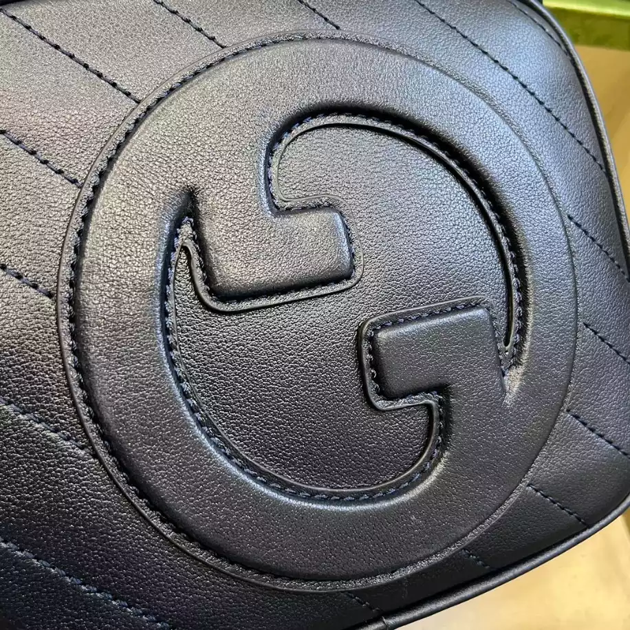 Gucci Blondie Top Handle Bag – GB280