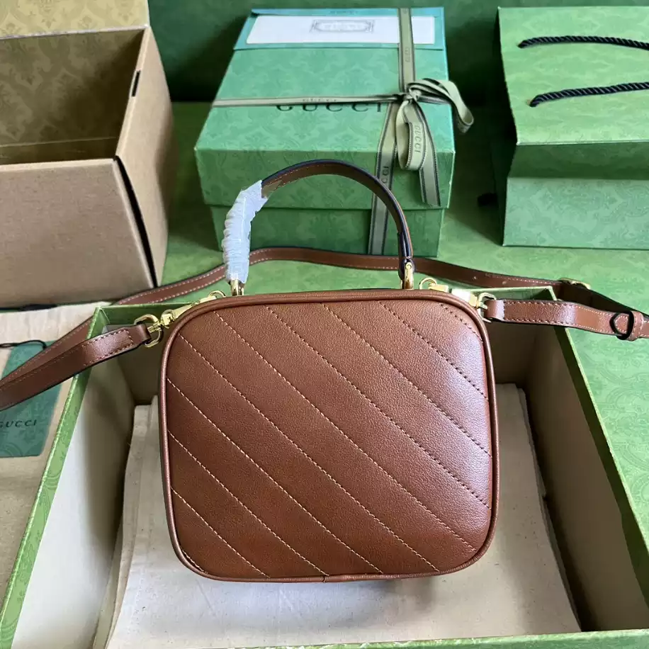 Gucci Blondie Top Handle Bag – GB282