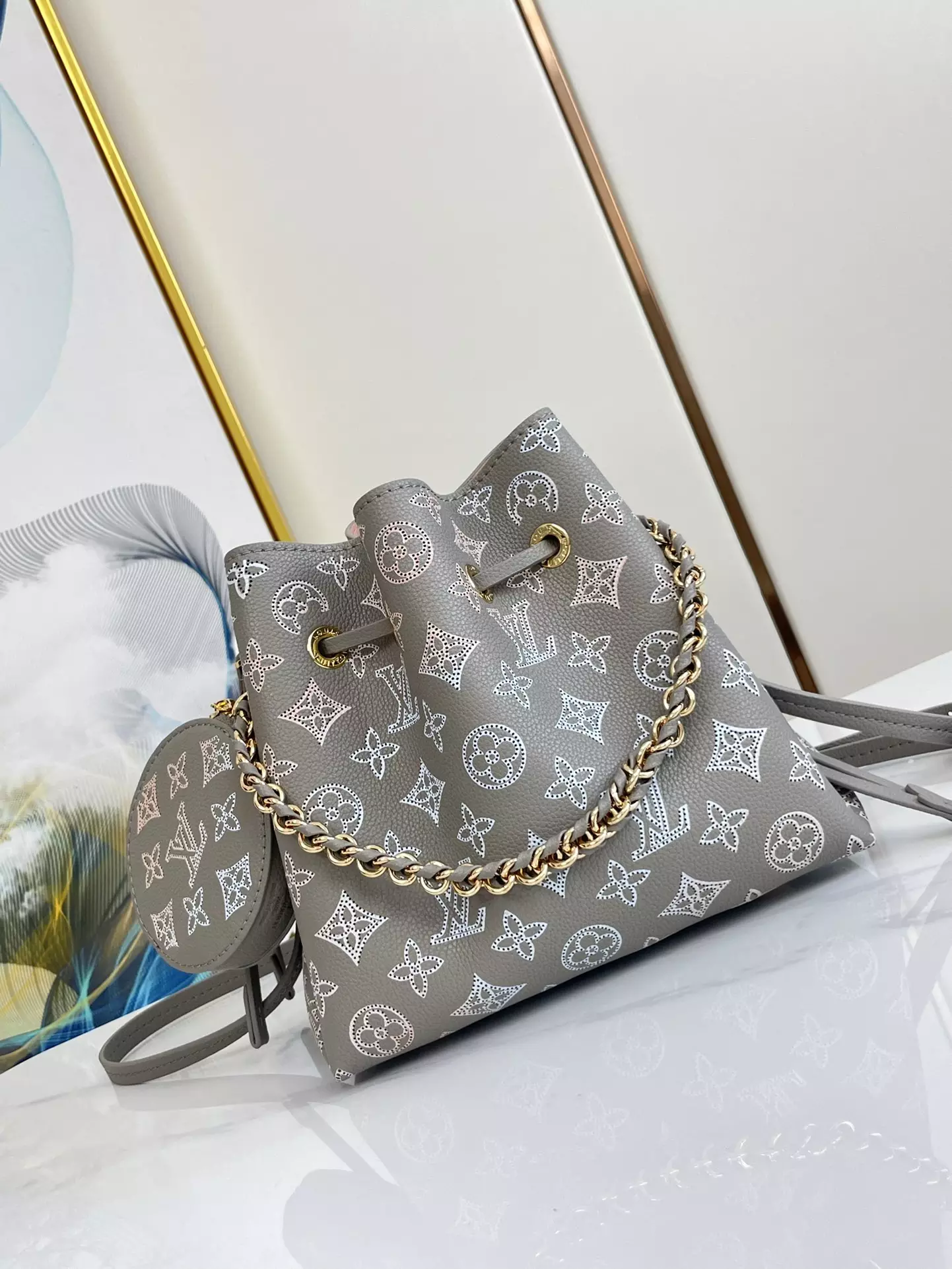 Bella Bucket Bag Gray Mahina Calfskin