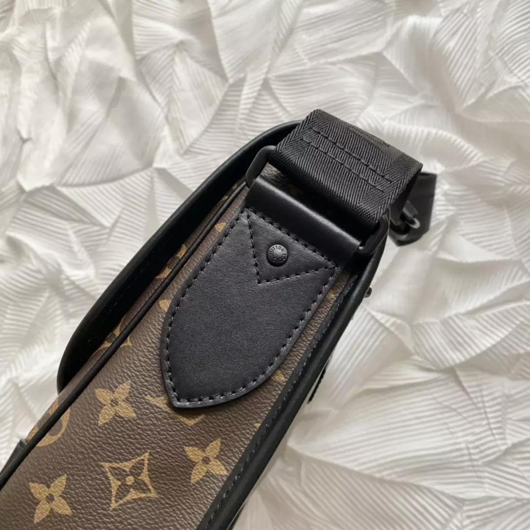 Archy Messenger MM Monogram Macassar Brown
