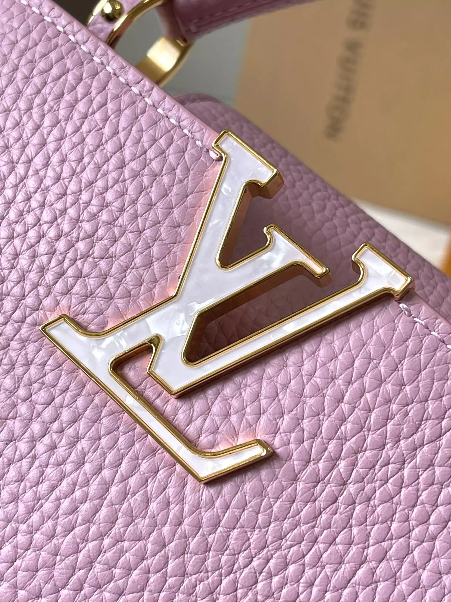 LV Capucines Mini Capushell in Light Pink