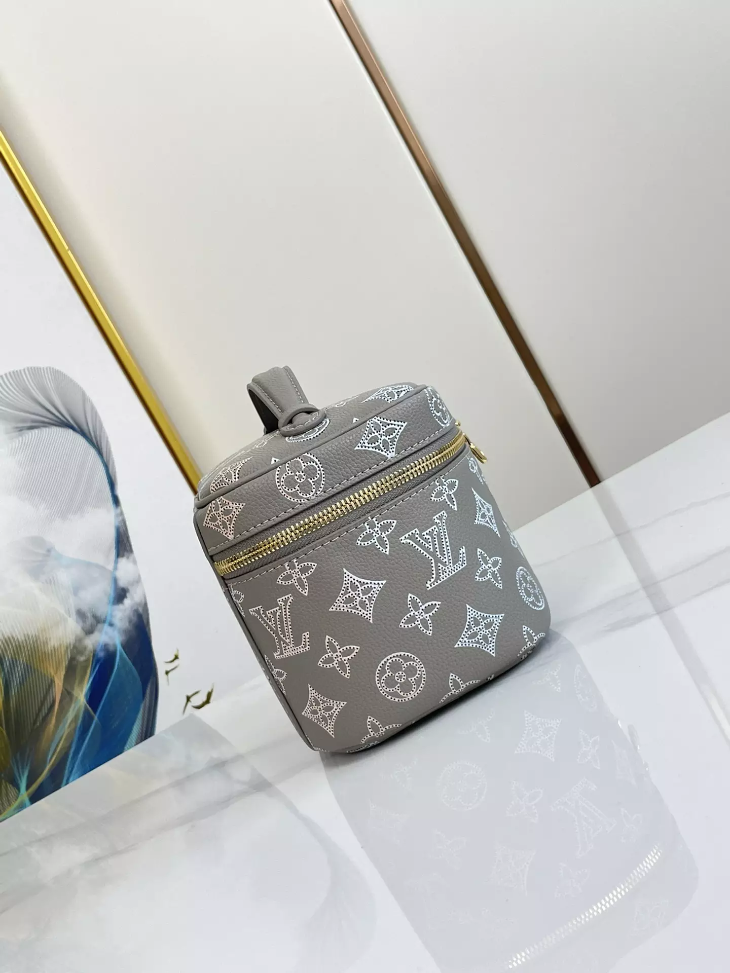 Nice Mini Vanity Case Gray Mahina Calfskin