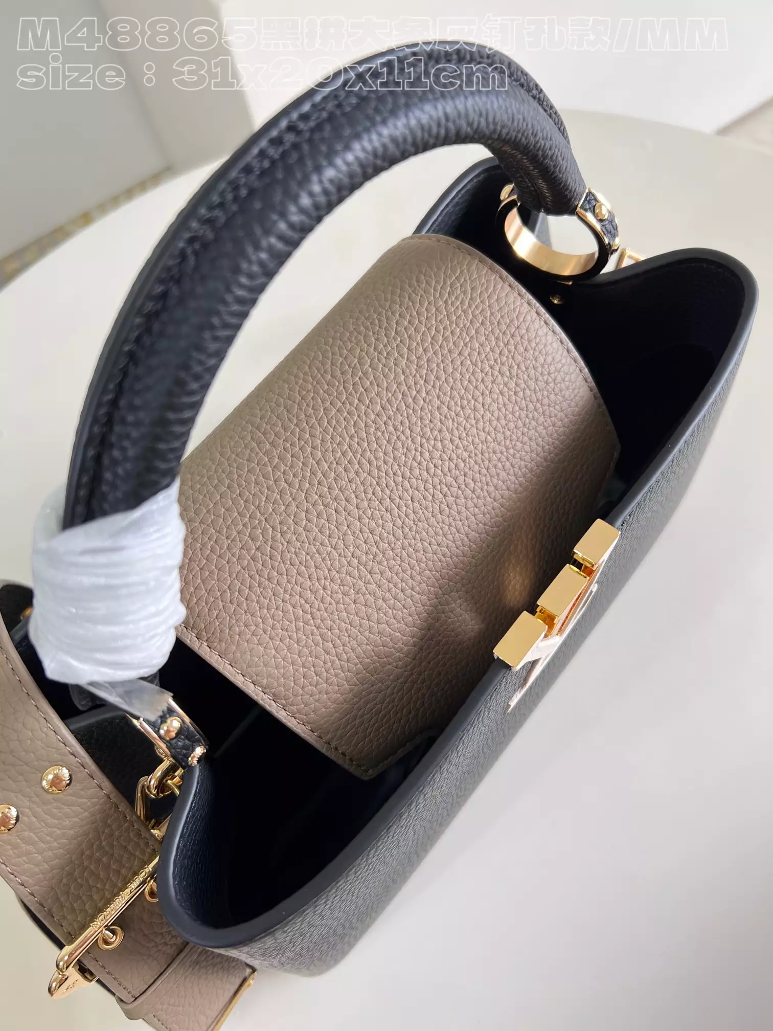 Capucines MM Capucines Black/Fusain