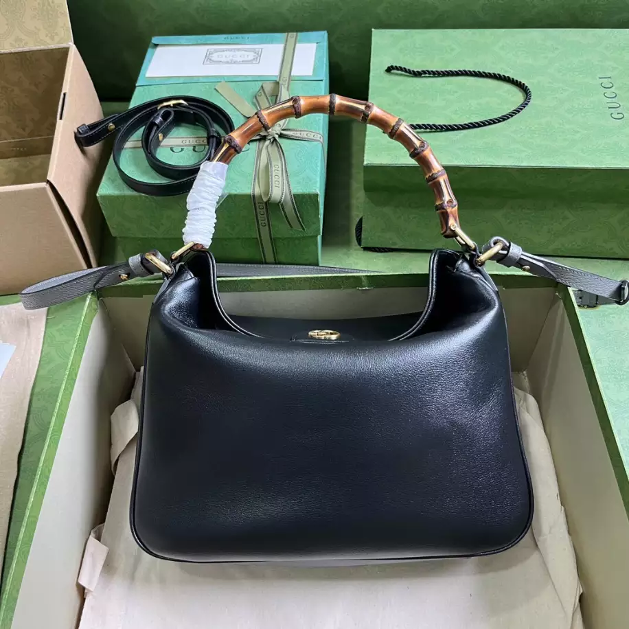 Gucci Diana Medium Shoulder Bag – GB293