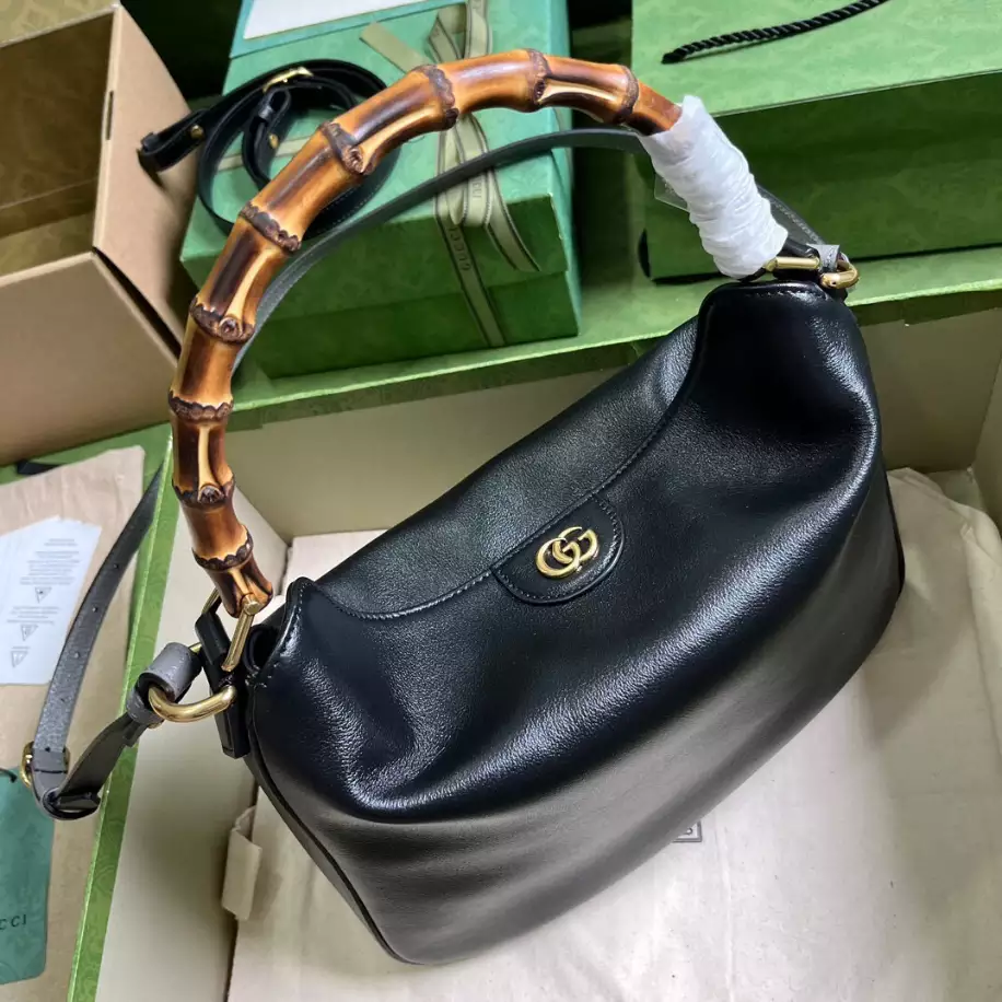 Gucci Diana Medium Shoulder Bag – GB293