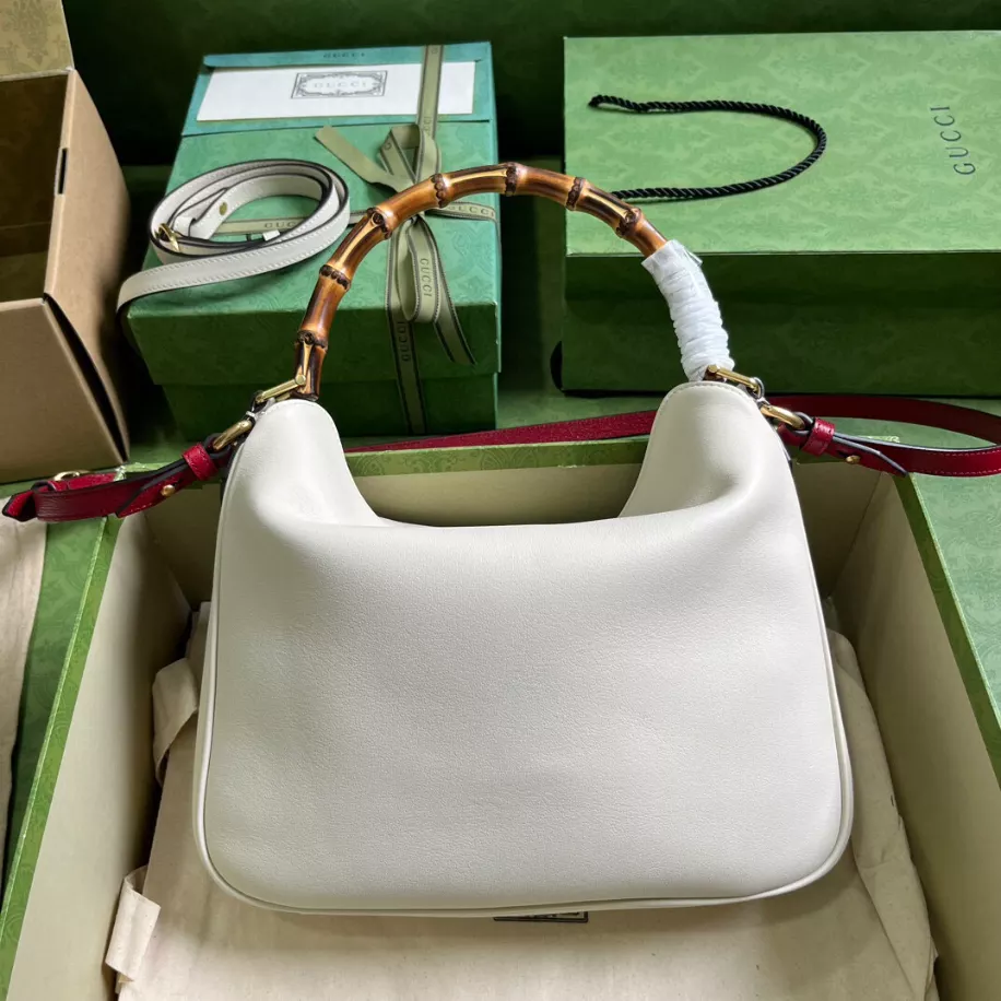 Gucci Diana Medium Shoulder Bag – GB294