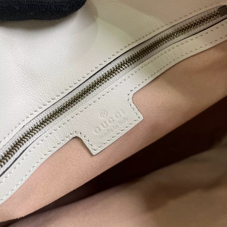 Gucci Diana Medium Shoulder Bag – GB294