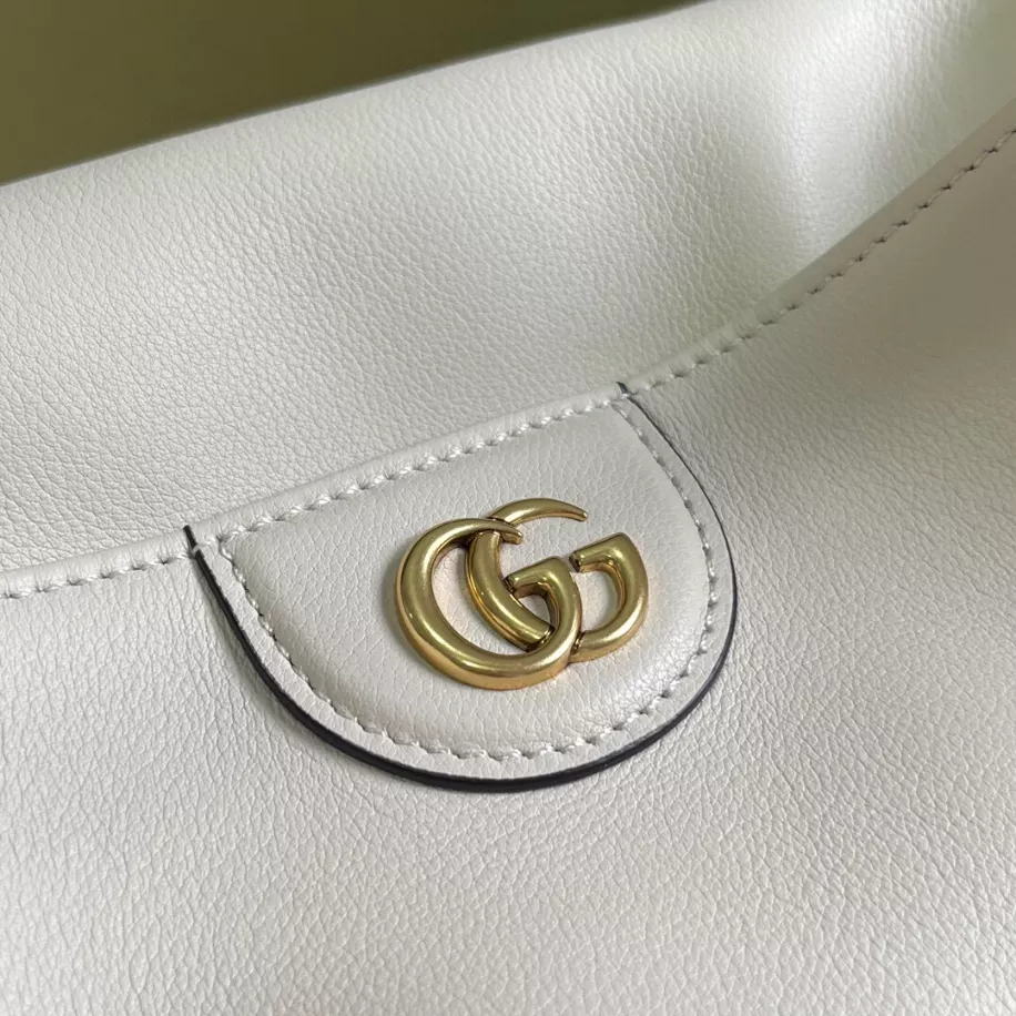 Gucci Diana Medium Shoulder Bag – GB294