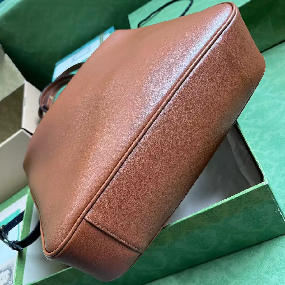 Gucci Diana Medium Shoulder Bag – GB295