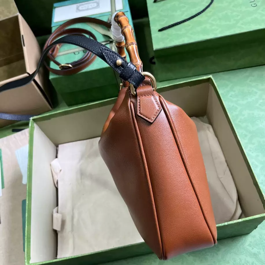 Gucci Diana Medium Shoulder Bag – GB295