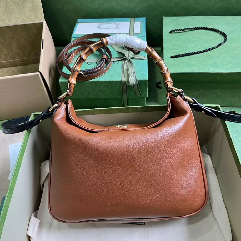 Gucci Diana Medium Shoulder Bag – GB295