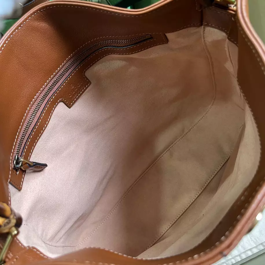 Gucci Diana Medium Shoulder Bag – GB295