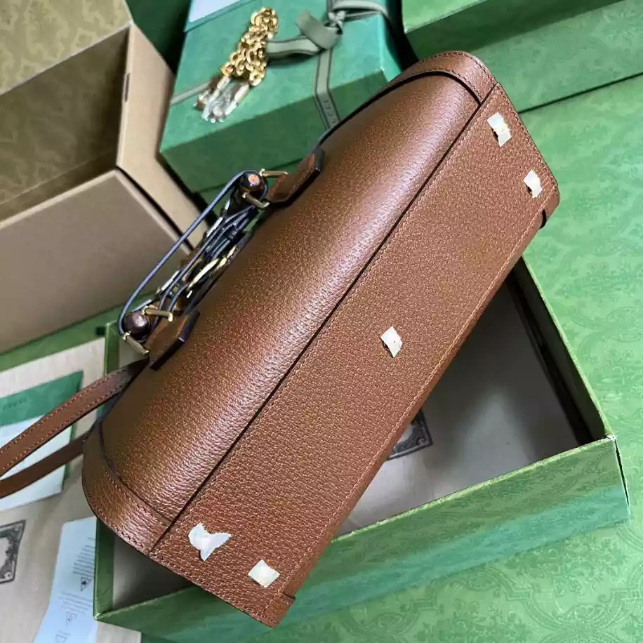 Gucci Diana Small Shoulder Bag – GB289