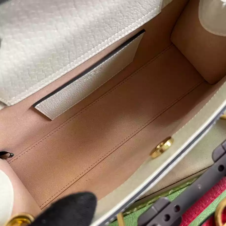 Gucci Diana Small Shoulder Bag – GB292