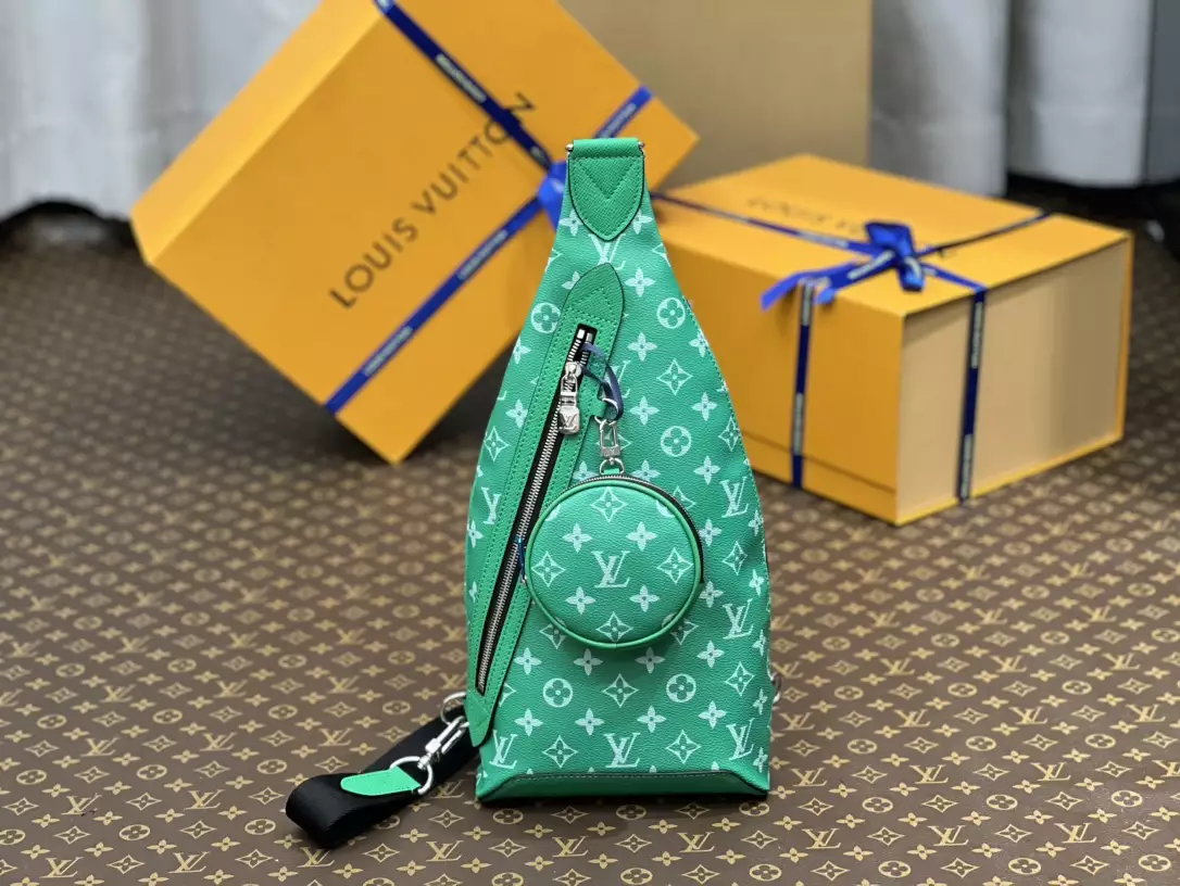 Louis Vuitton Duo Slingbag Taigarama Cactus Green