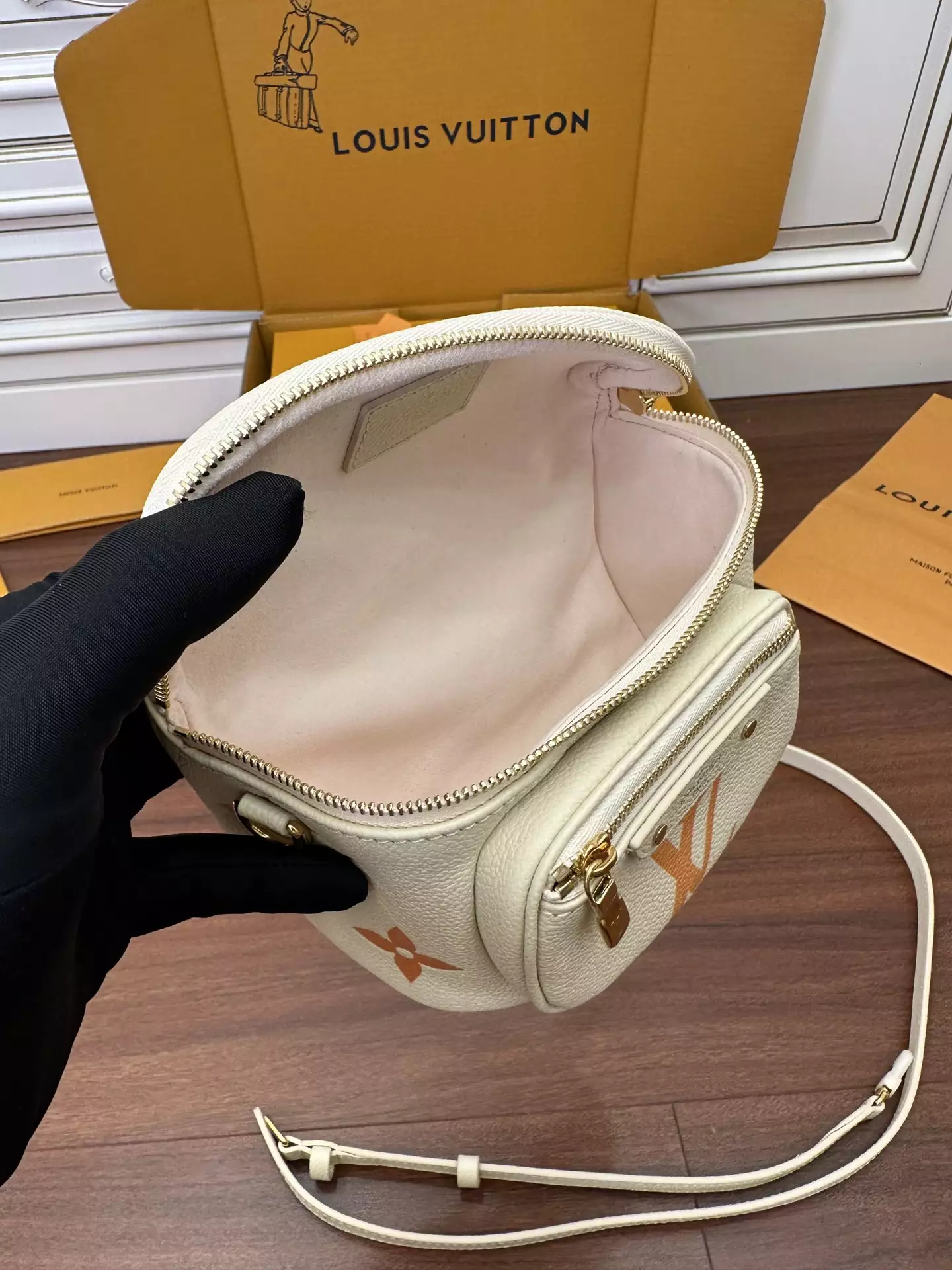 Mini Bumbag Monogram Empreinte Gradient Neutral Leather