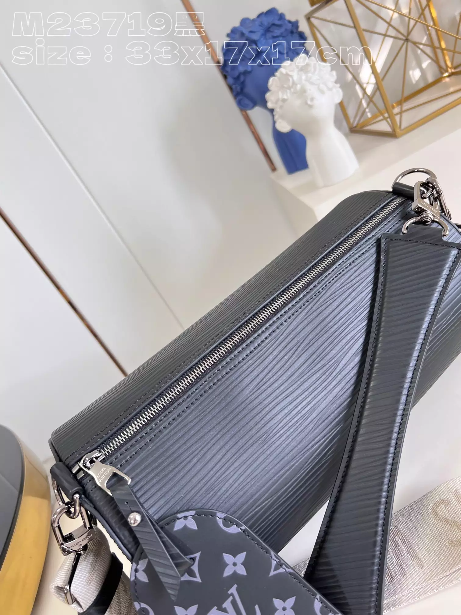Soft Polochon MM Calf Black Leather Trim